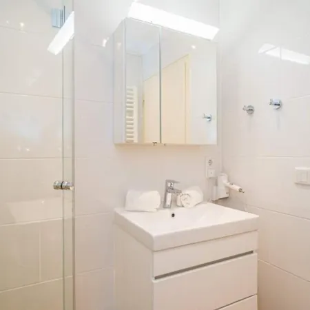 Bismarckstrasse 5a, App 4 Lägenhet *