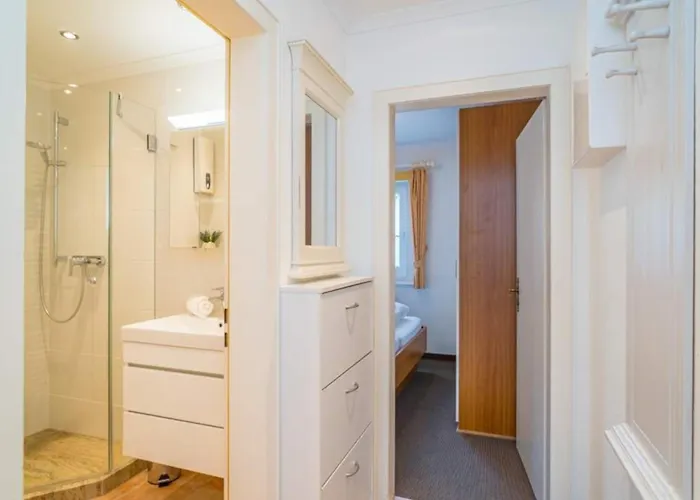 Lägenhet Bismarckstrasse 5a, App 4 *